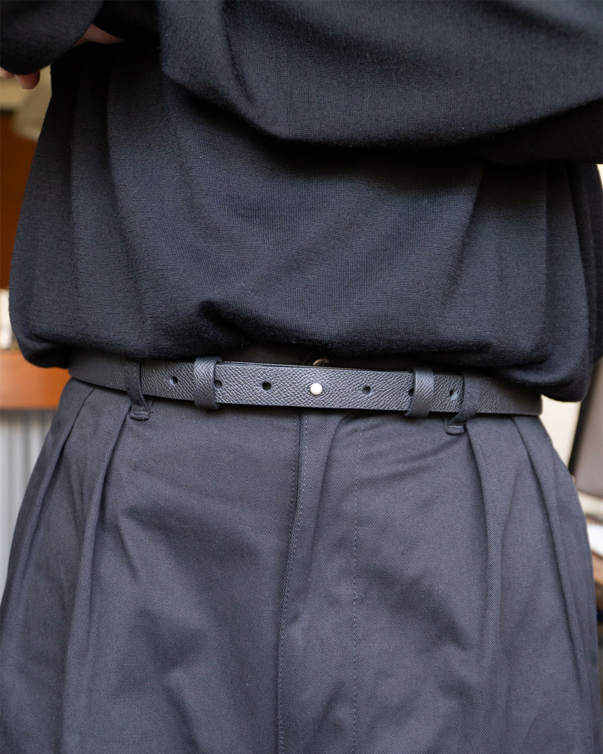 BLACK（デニム32インチでMサイズ着用：正面）