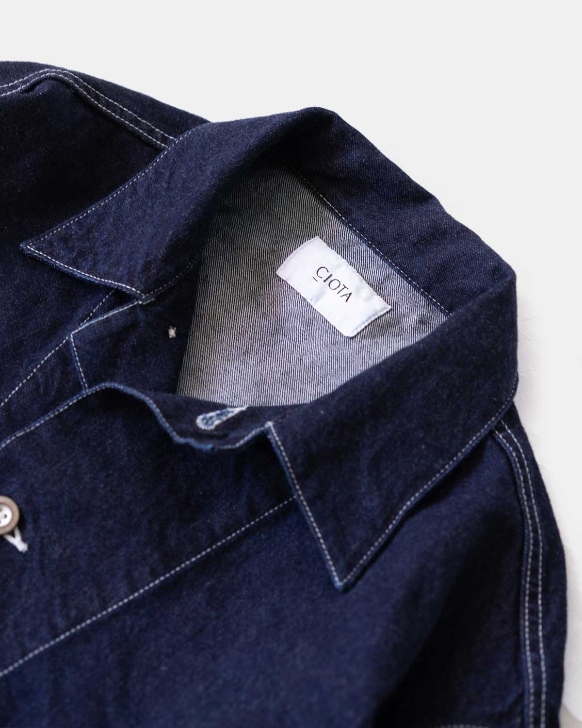 INDIGO(コンパクトな襟周り)