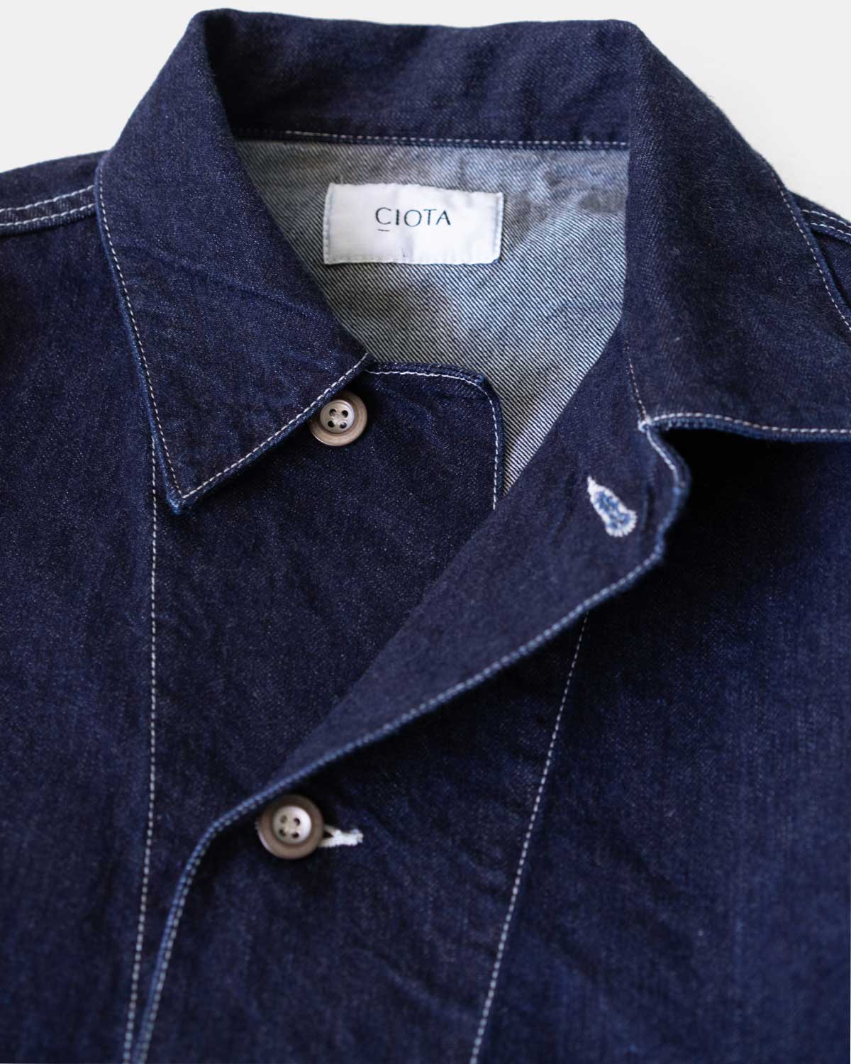 INDIGO(特徴的なステッチが入ります)