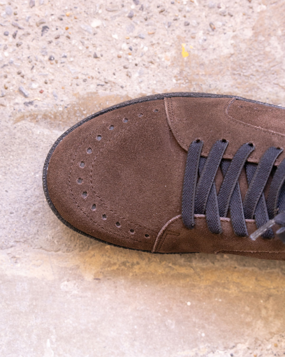 Dark Brown（お馴染みのトゥのデザイン）