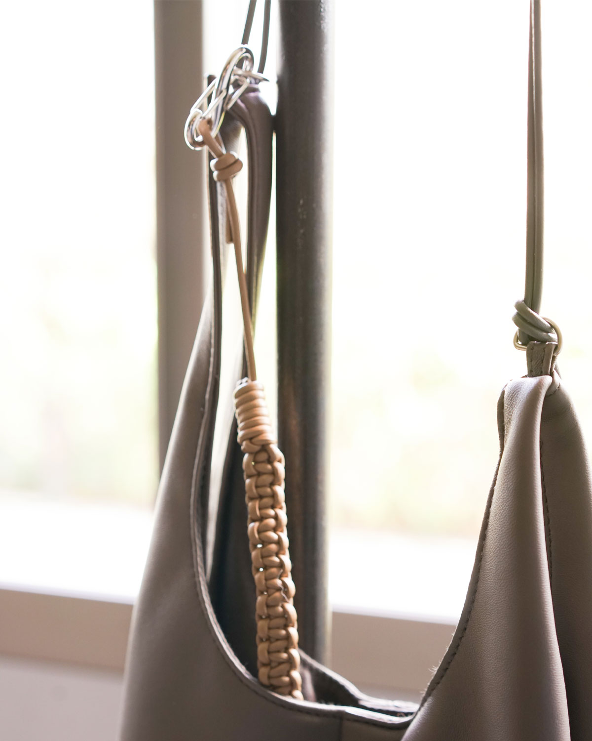 GRAY(バッグにつけて)