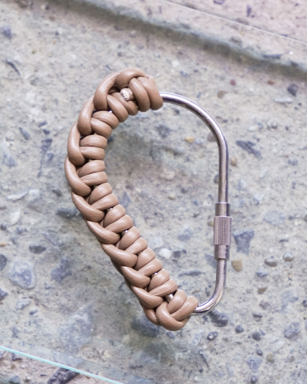 KUMIHIMO CARABINER （HI02）- gray