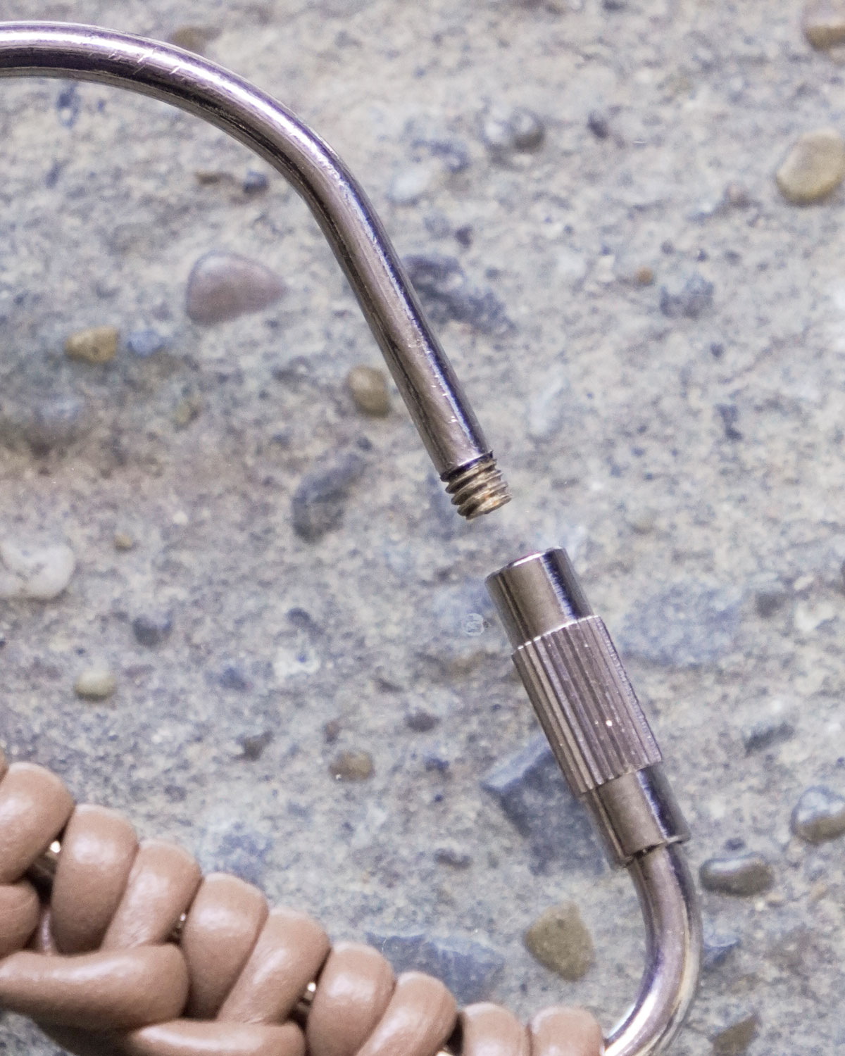 KUMIHIMO CARABINER （HI02）- gray