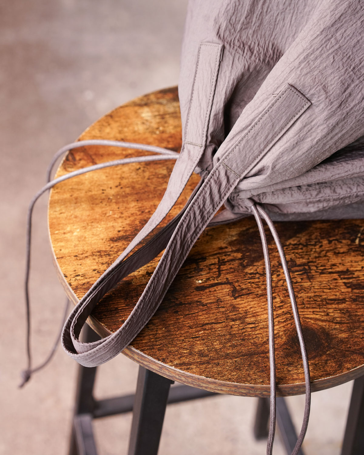 UMBER（口部分は巾着で絞って使います）