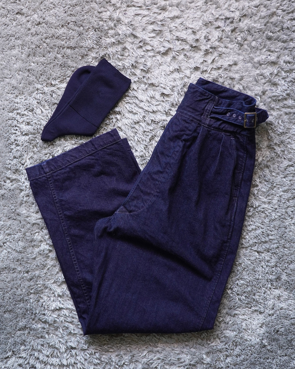 NAVY(デニムとの師匠も良いです)