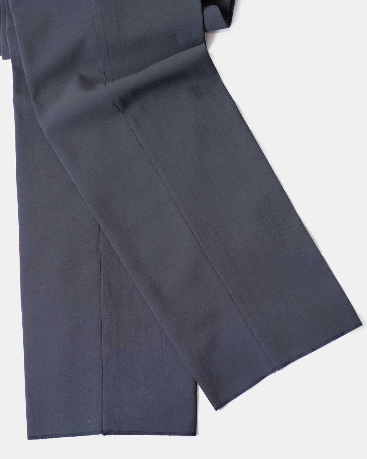 Chacoal（軽やかでシャリのある清涼な生地）