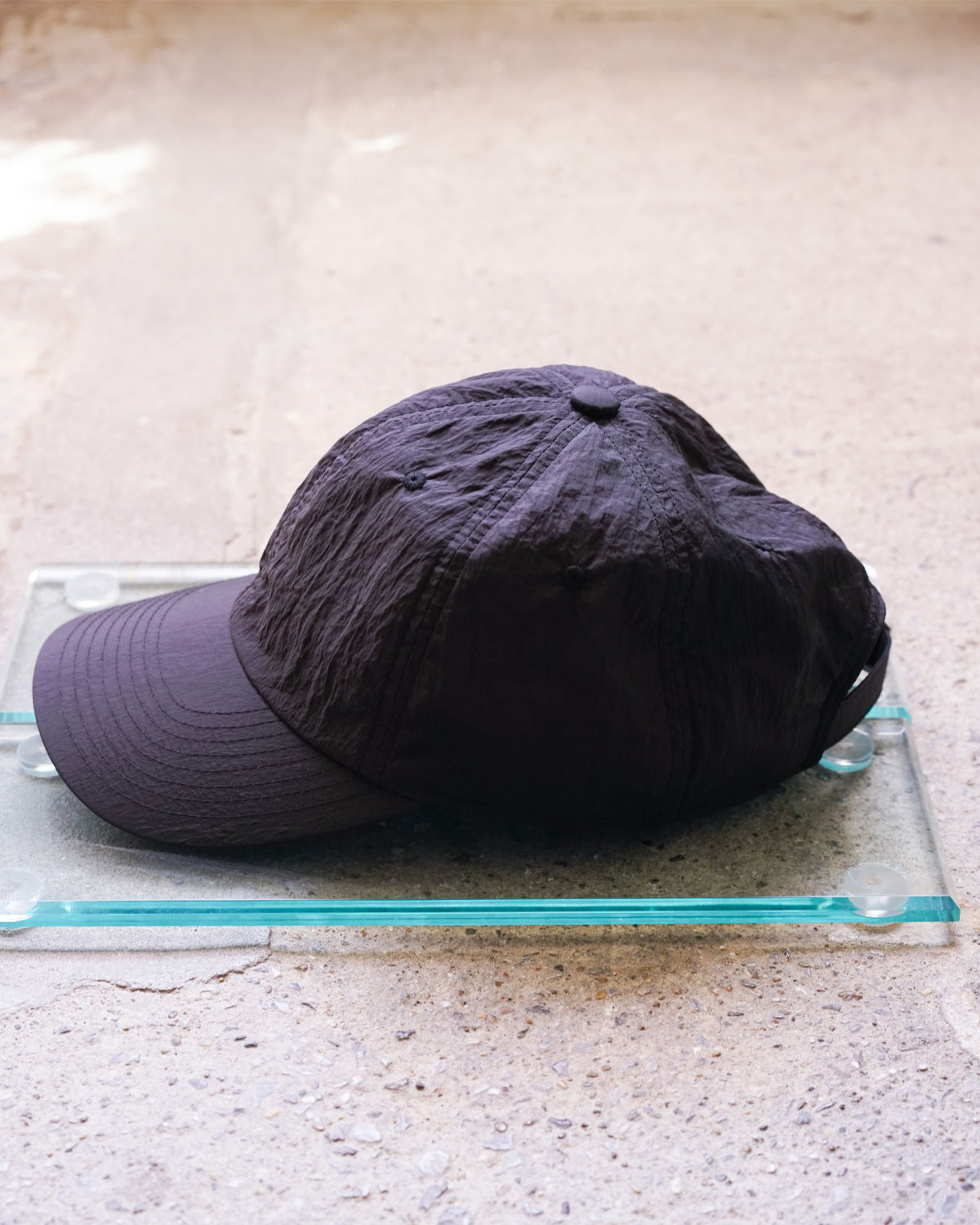 BLACK(浅すぎず深すぎないちょうど良い深さです)