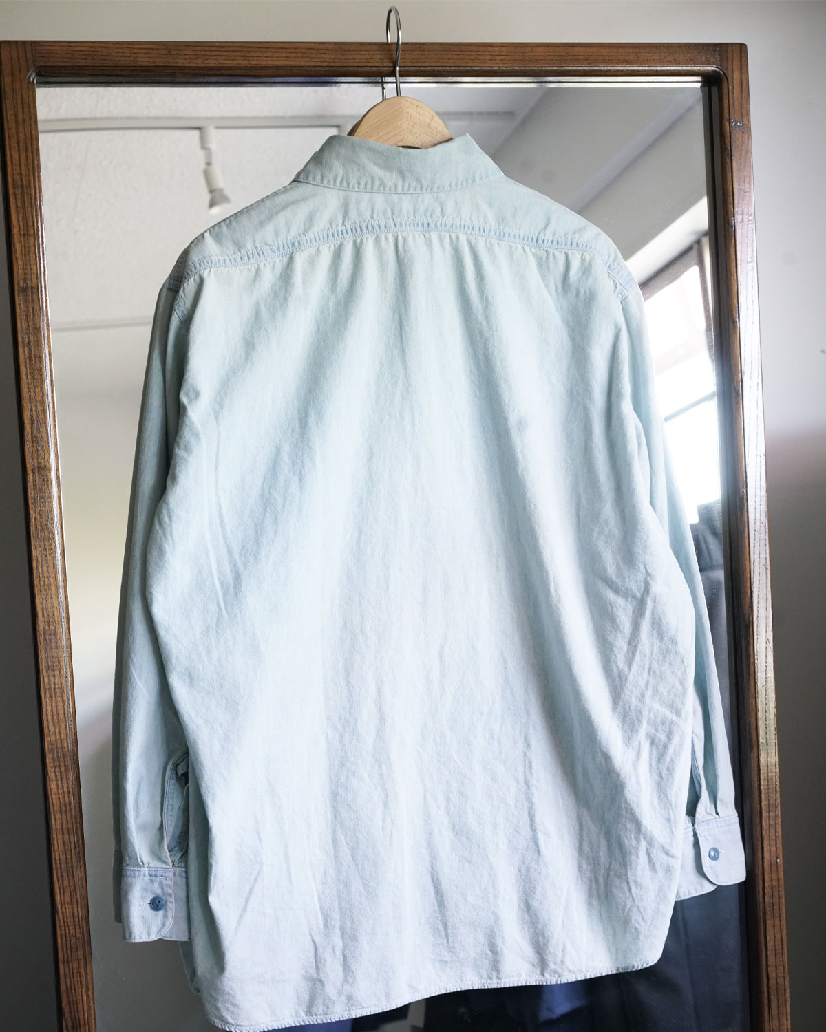 Light Indigo（背面）