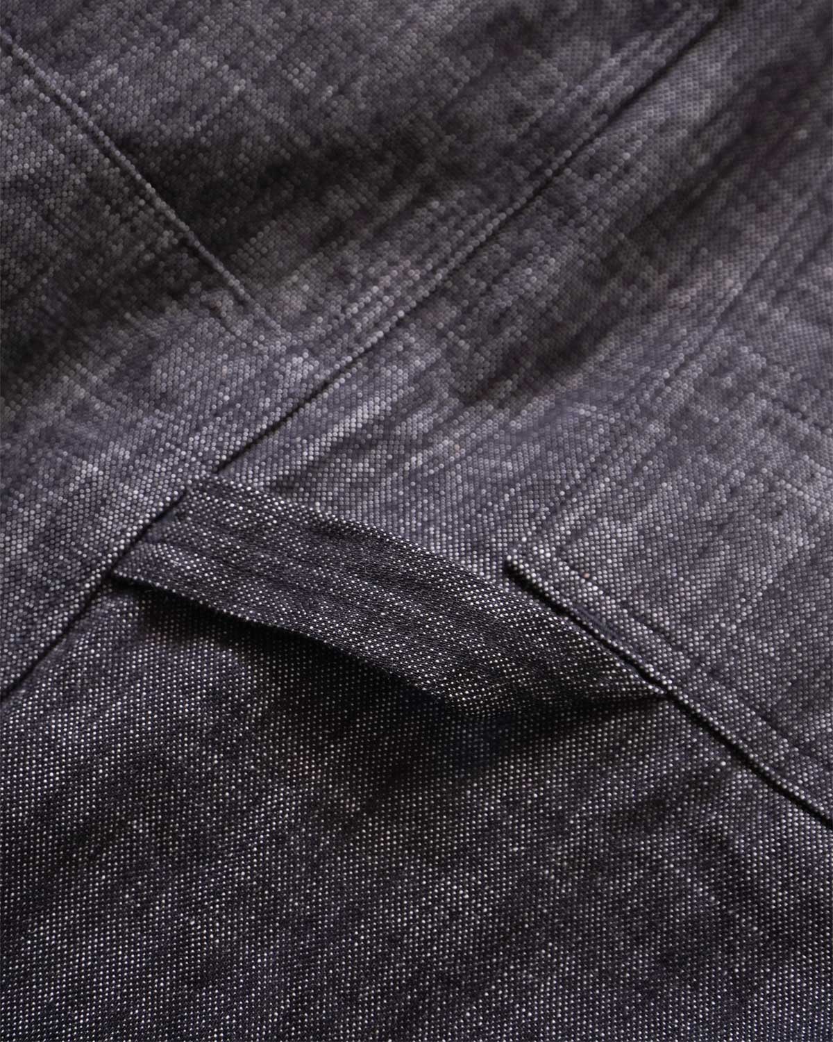 BLACK（カーペンターらしいハンマーループ）