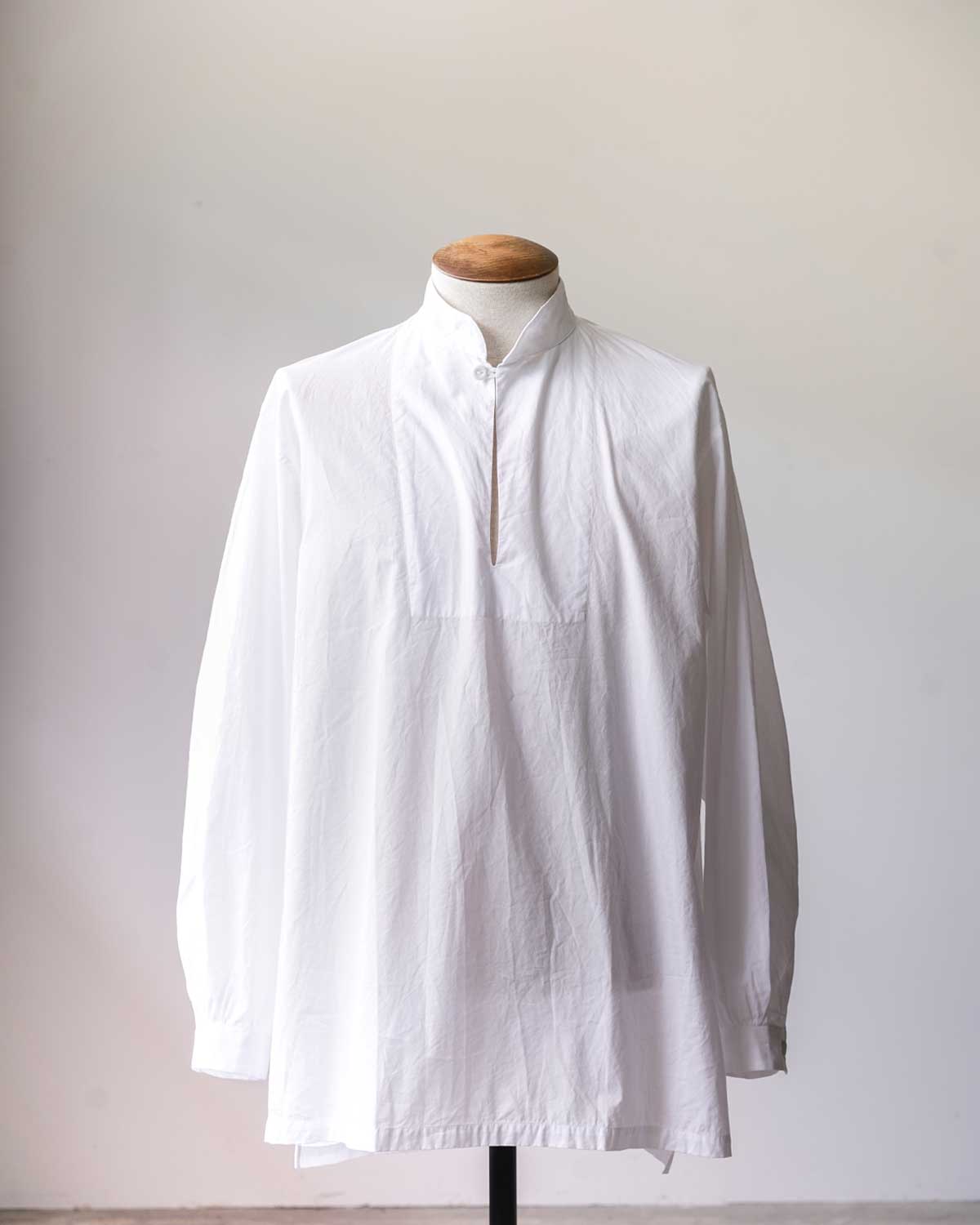 MANDALIN COLLAR Pull over exclusive for tranescent - white