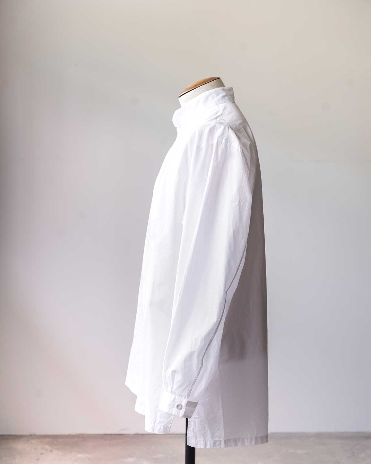 MANDALIN COLLAR Pull over exclusive for tranescent - white
