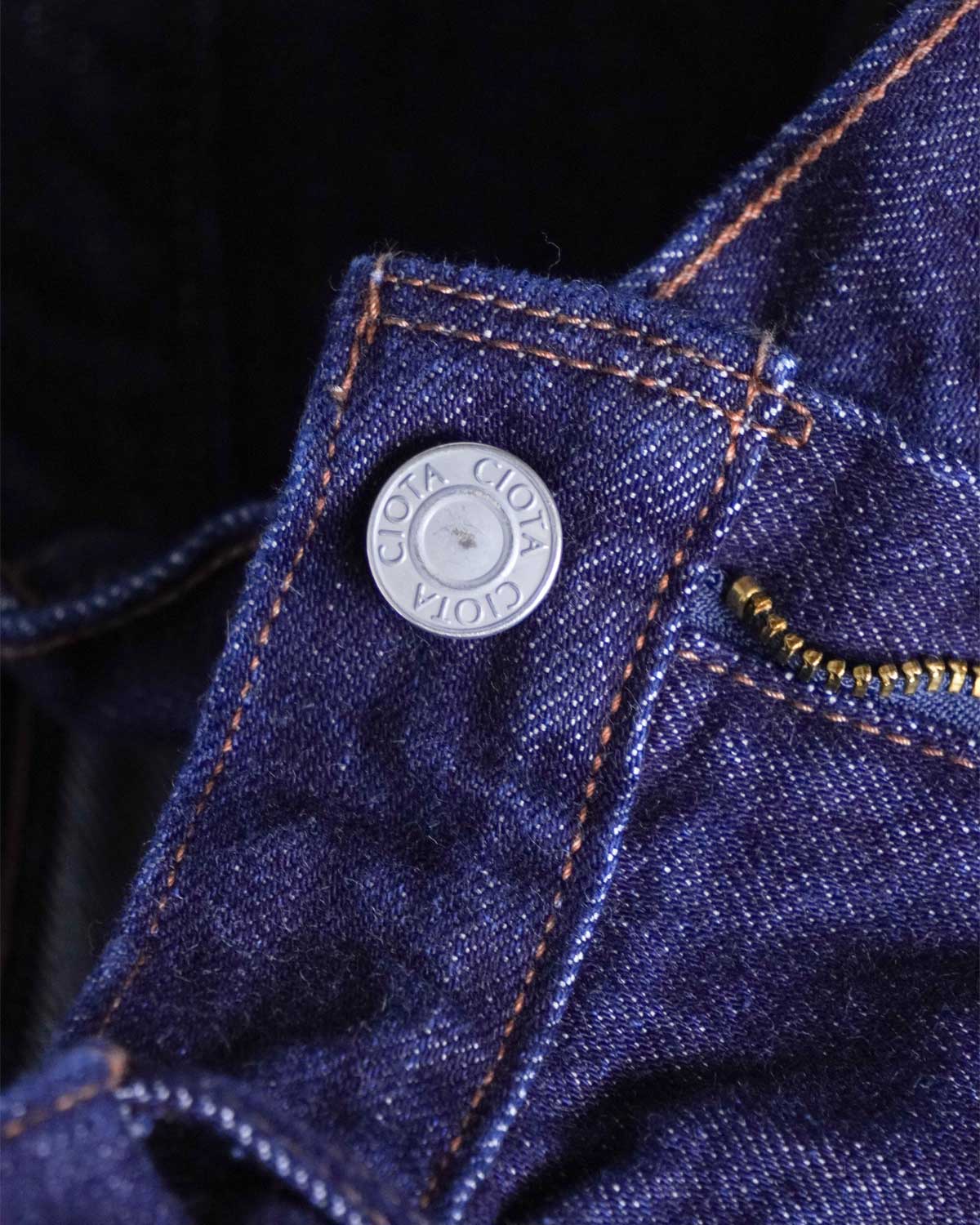 Dark Navy（CIOTA(オリジナルのボタン）