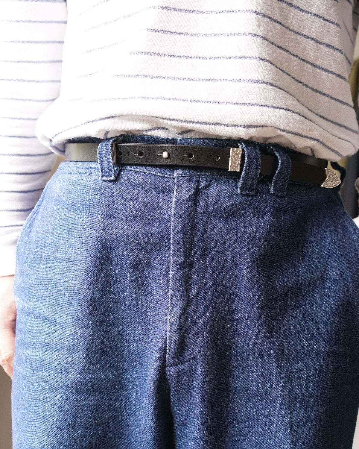 BLACK(デニムとの相性はバッチリです)