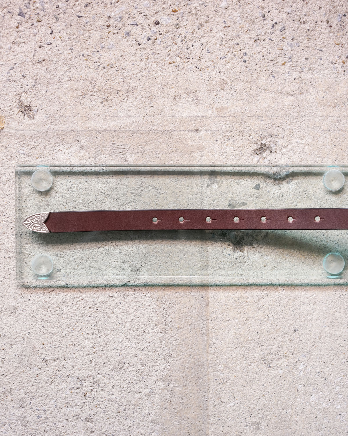 CHOCO(穴は全部で7つ真ん中ら辺がサイズの目安です)