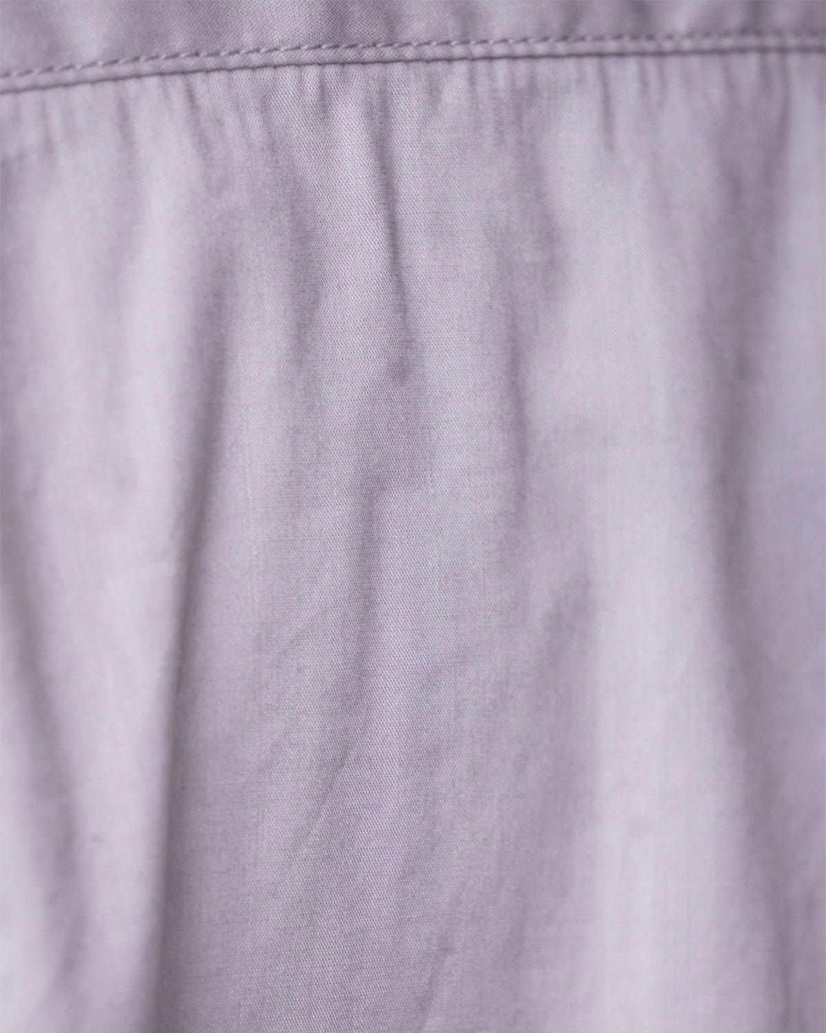 Light Gray（なめらかで光沢のある品のある生地）