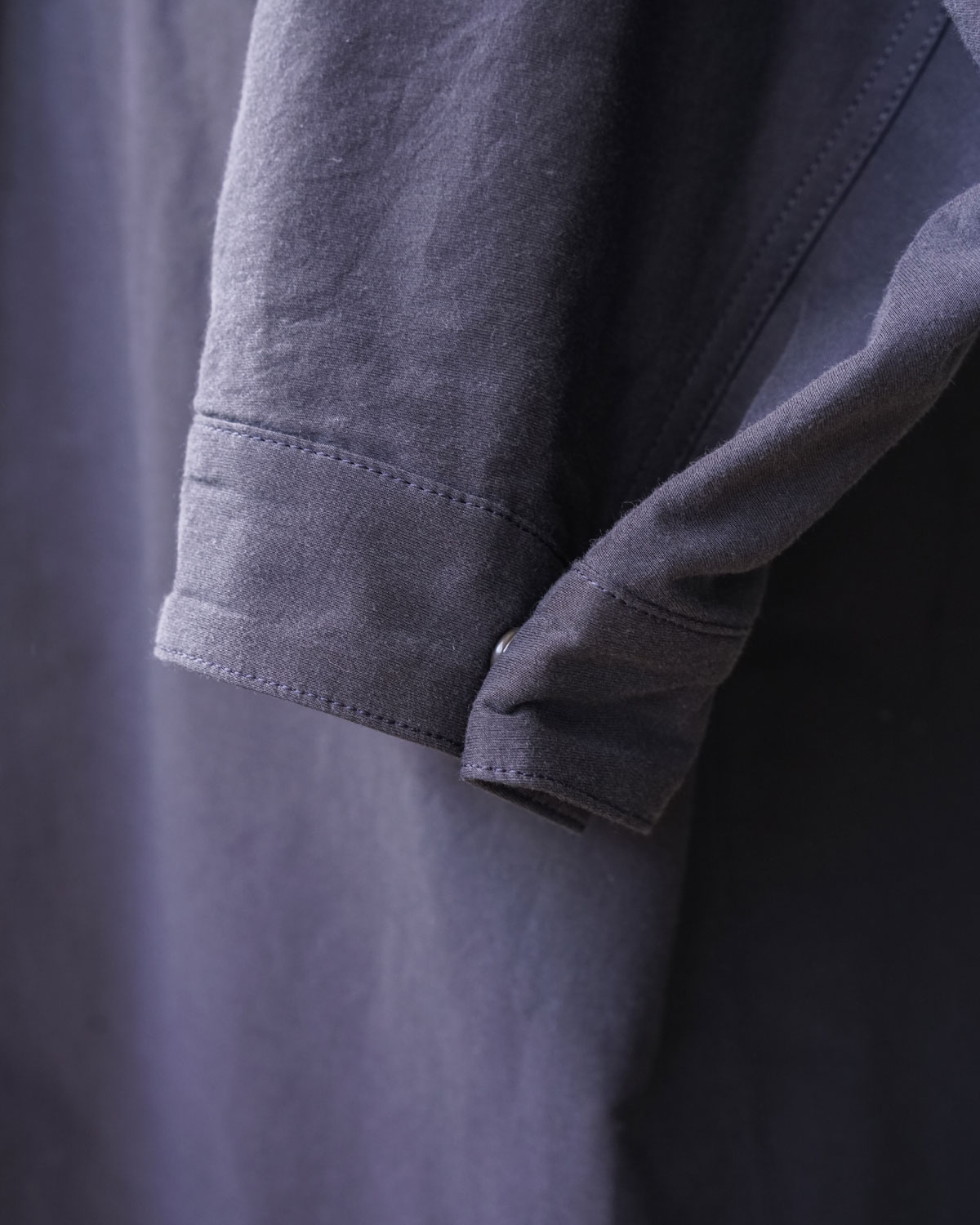 Dark Navy(絞った様子)