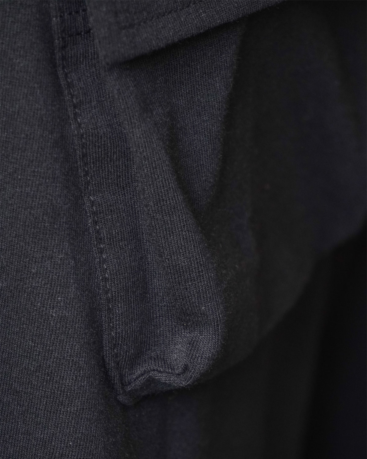 HUNTING POCKET TEE L/S - BLACK（ポケットにはマチがついています）