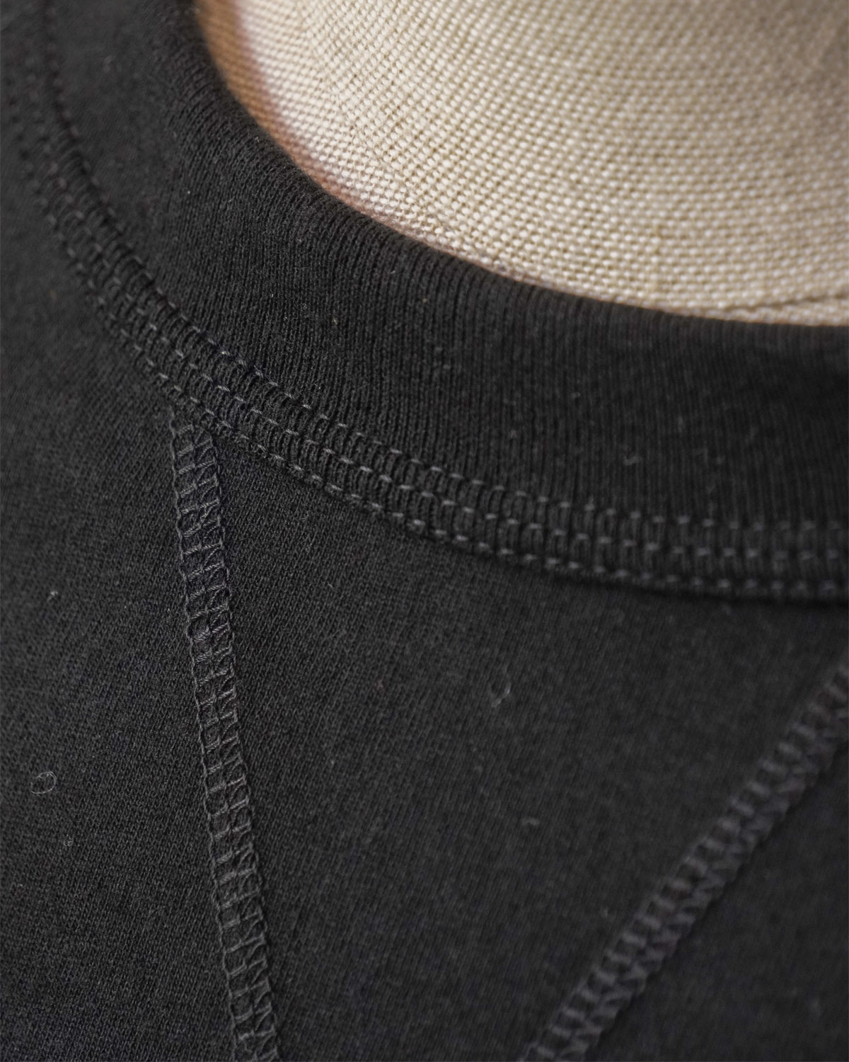 HUNTING POCKET TEE L/S - BLACK（トリプルステッチのガゼット）