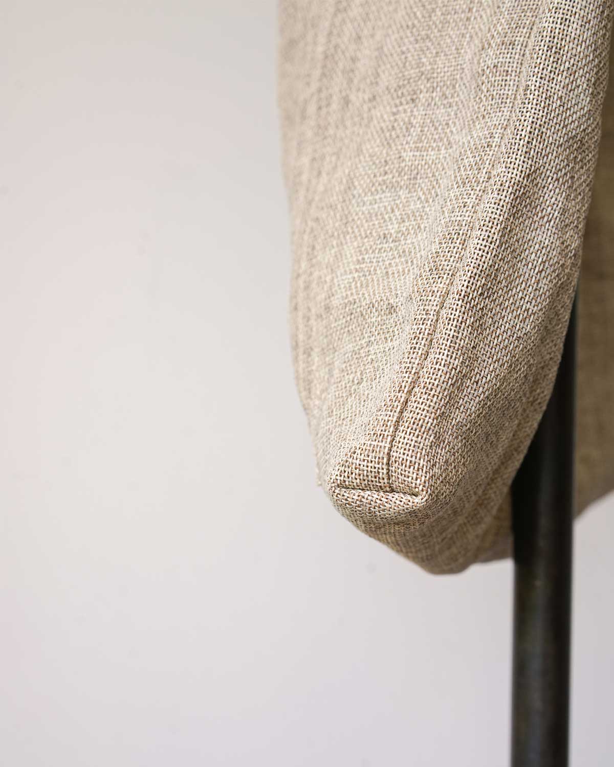 NATURAL（マチ幅が薄いのでスッキリしたデザインです）