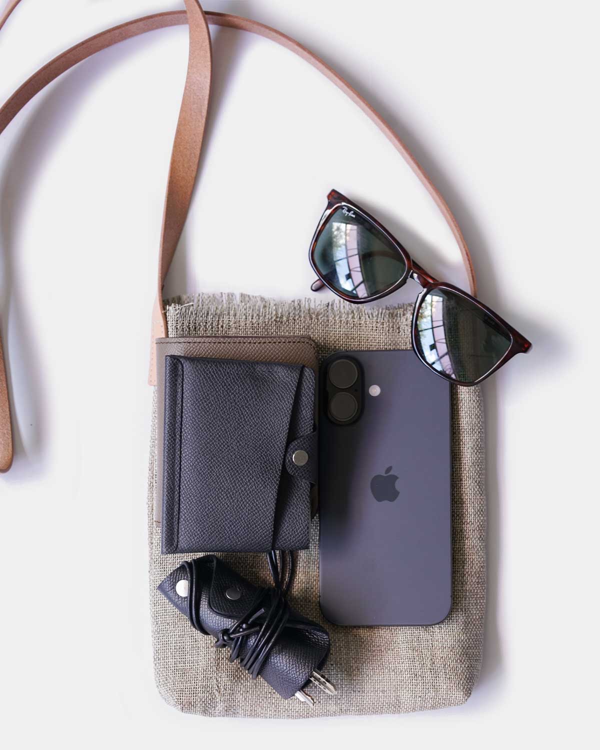 NATURAL（サングラスは口部分に火っっかけてお使いください）