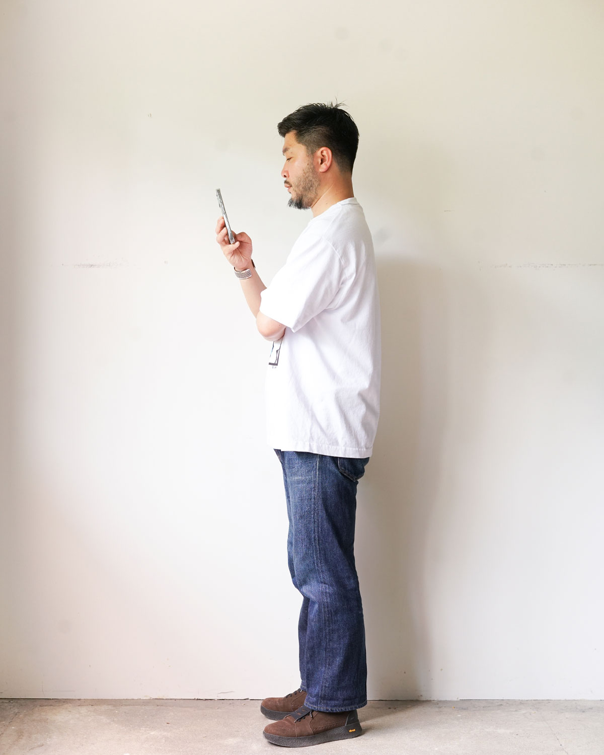 white：GENTLEMAN（165cm66kg Lサイズを着用しています）