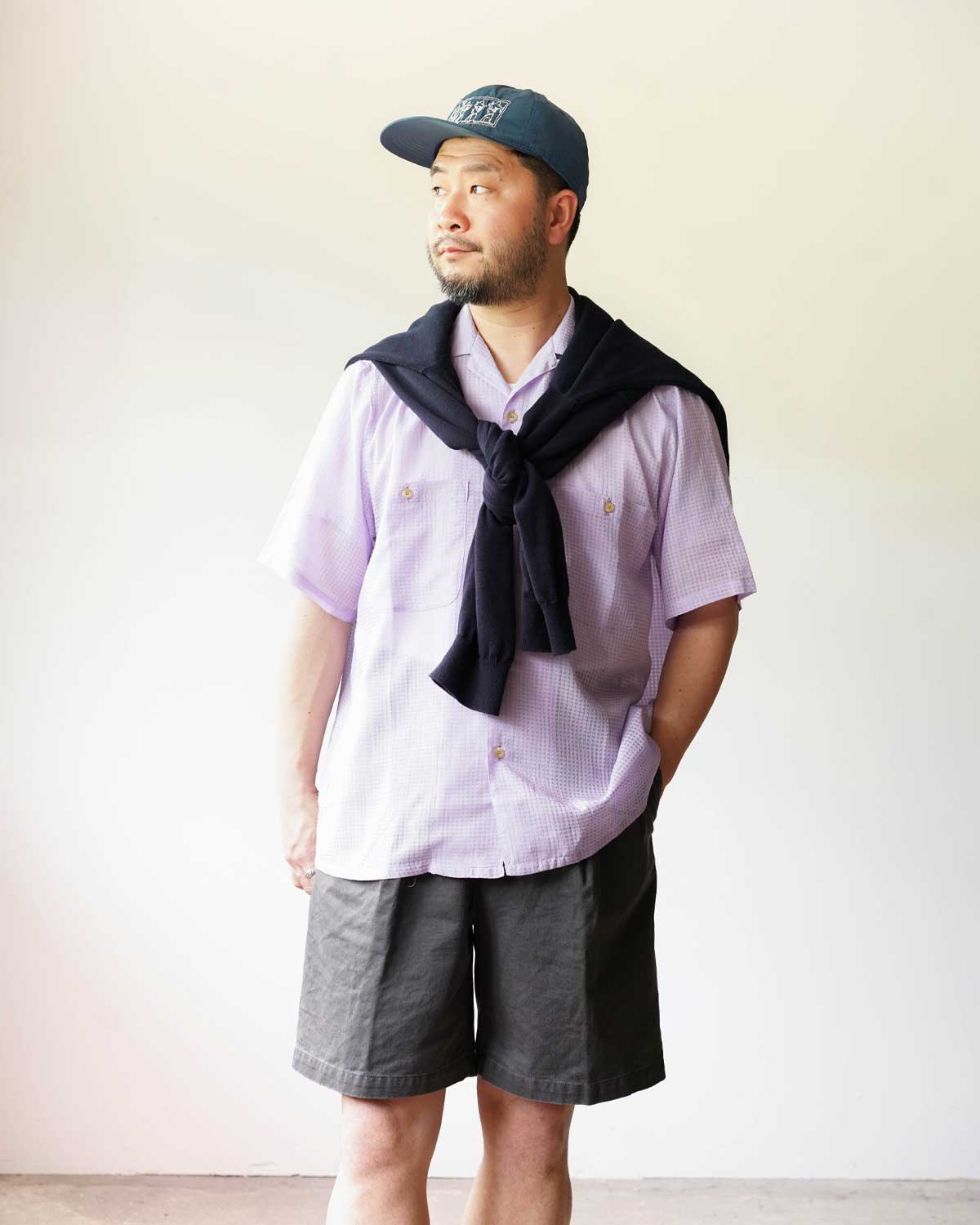NAVY（袖を通さない時には肩がけしても良いです）