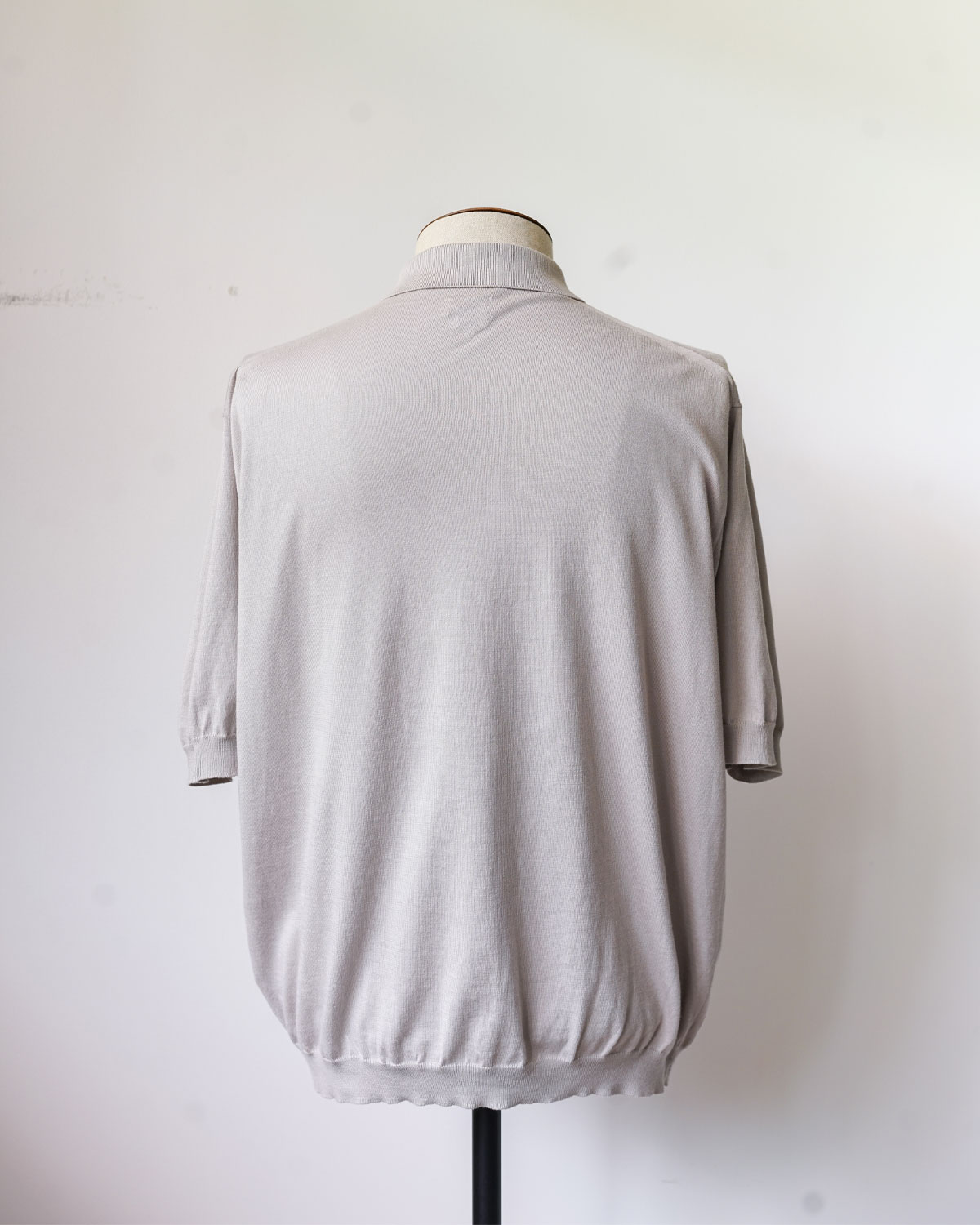 Light Gray（背面）