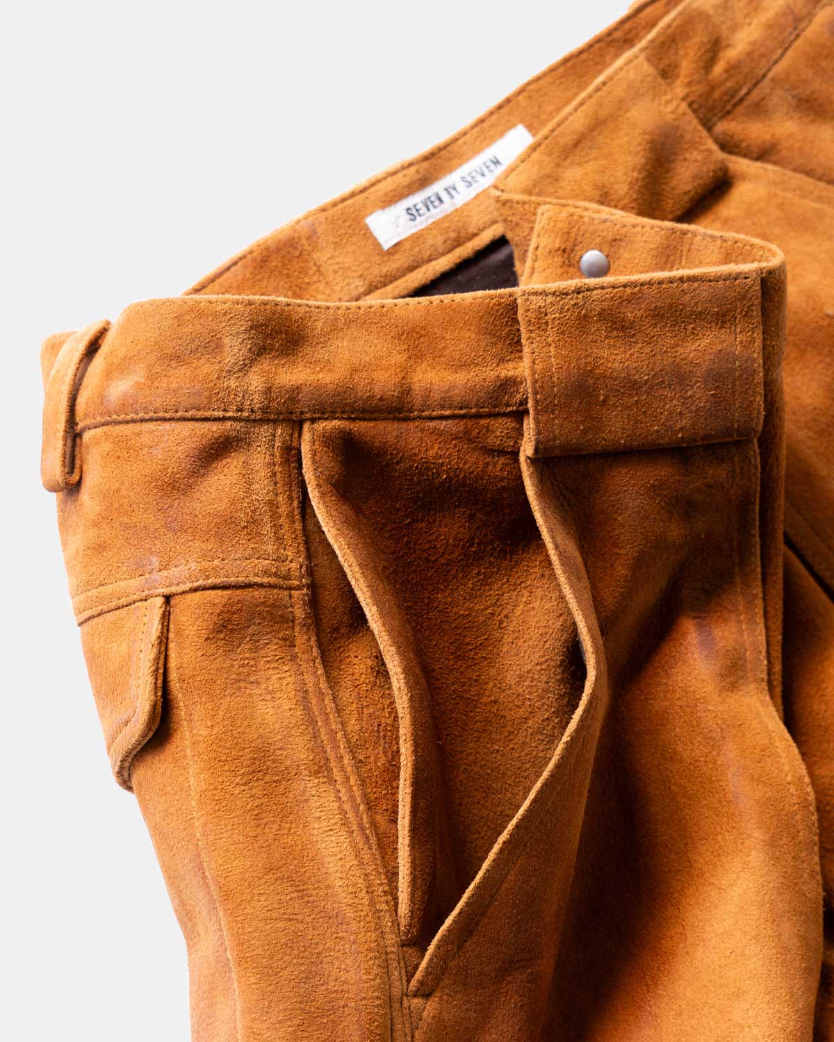 Tranescent / W POCKET SUEDE LEATHER SHORT PANTS