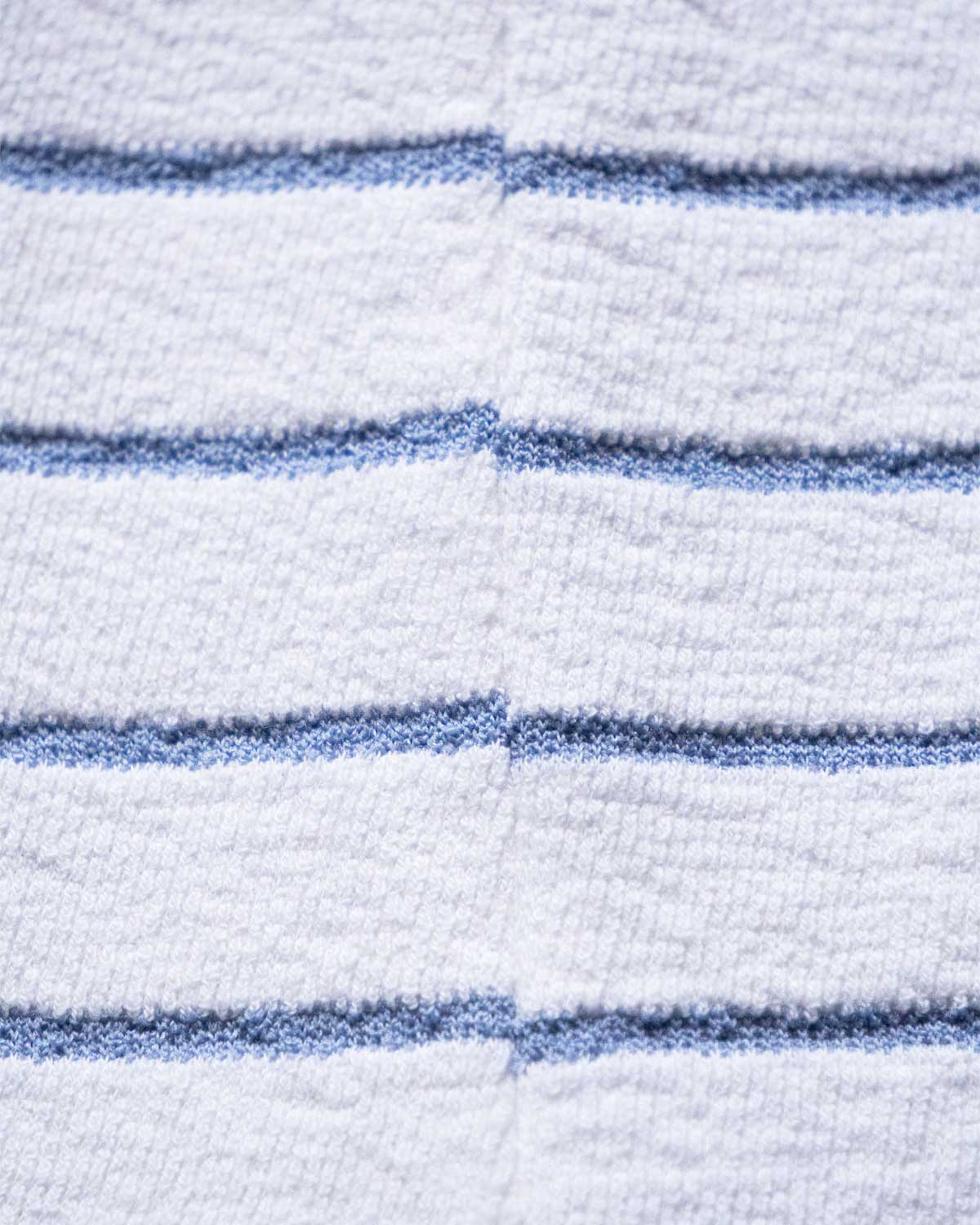 WHITE×BLUE GRAY
