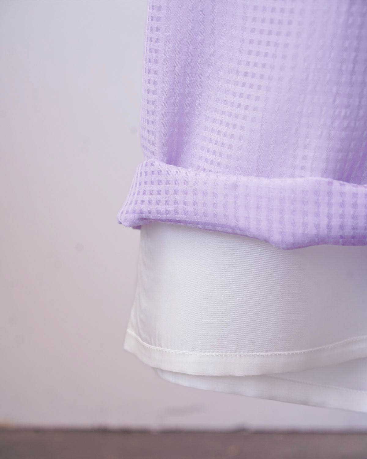 Purple（裾にかけてインナーがつくため透ける心配もありません）