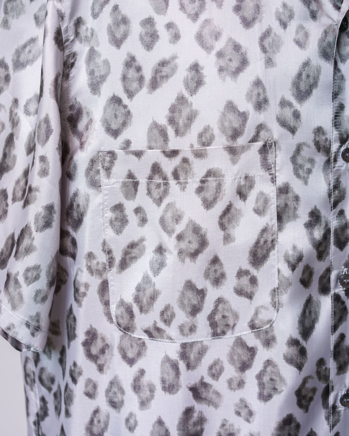 LEOPARD(少し大きめのチェストポケット)