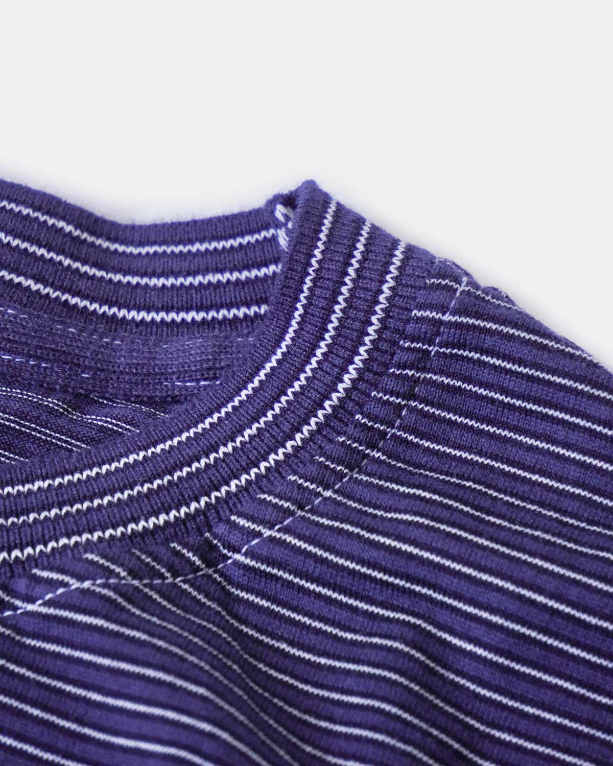 BLACK NAVY×WHITE(横網のリブのネックは伸縮はしますがダランとしにくいです)