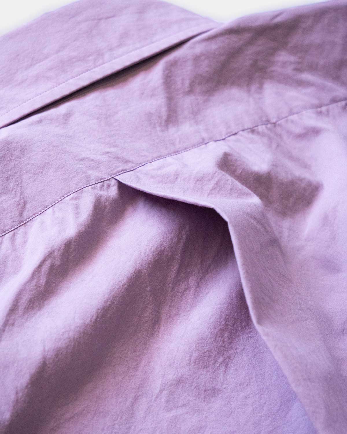 PURPLE（バックヨークは片倒しで裾に向かって綺麗にドレープする作りです）