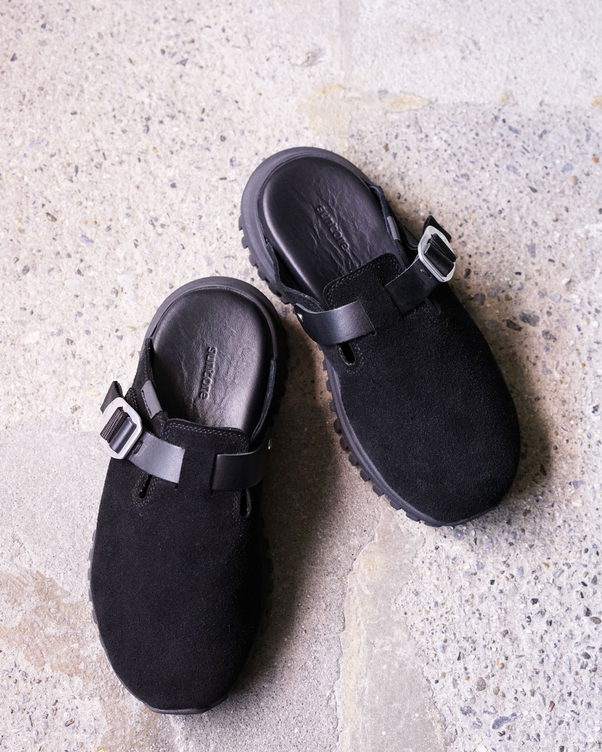 [suncore shoes] grog slip light -black