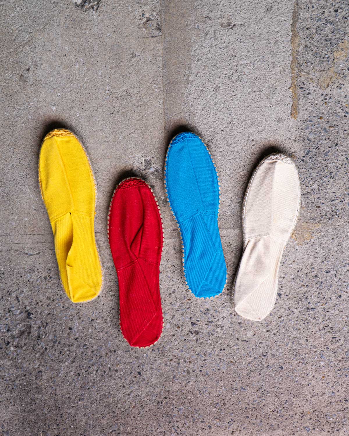 YELLOW,RED,BLUE,NATURAL