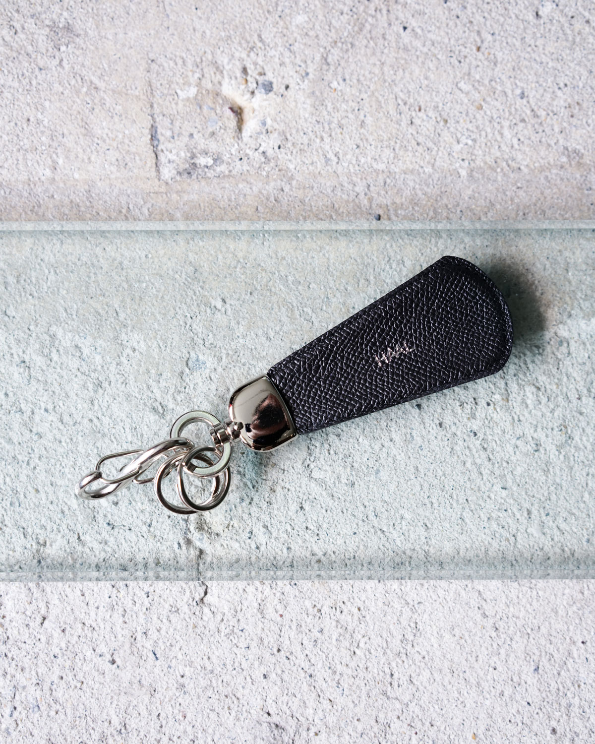 AMULET SHOE HORN (H06)