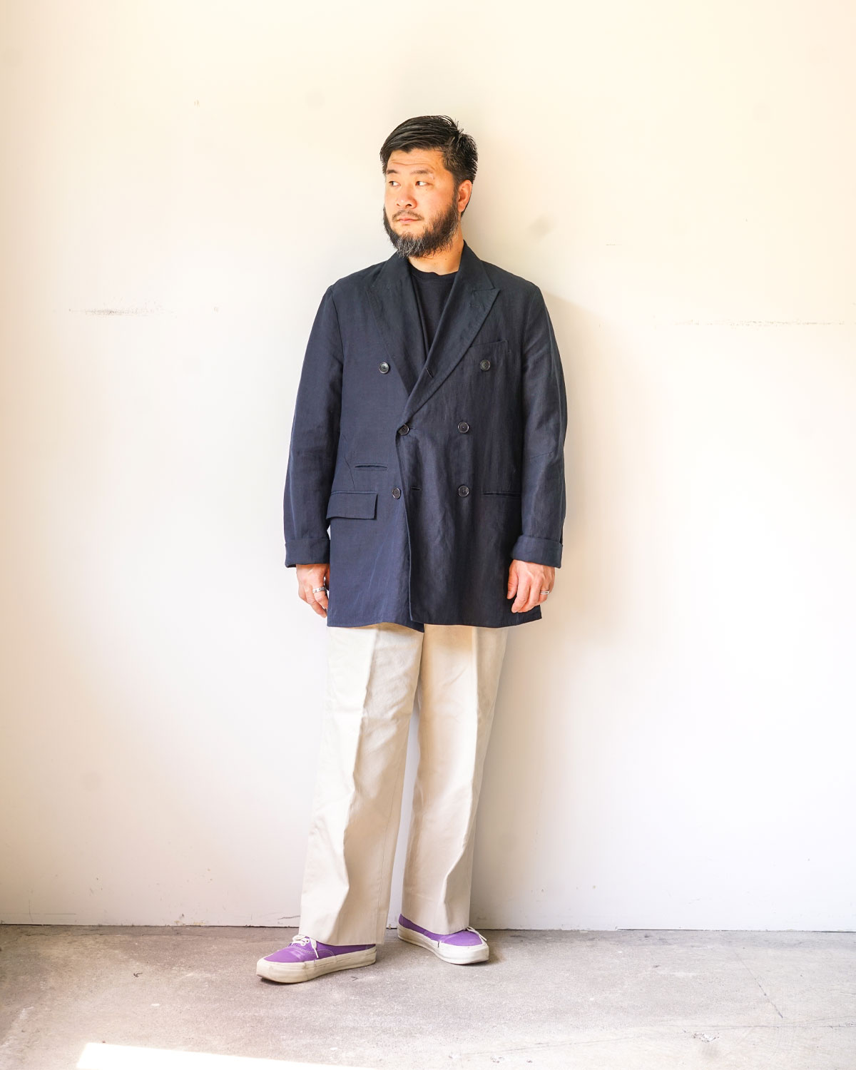 Navy(165cm66kgでサイズ２を着用)