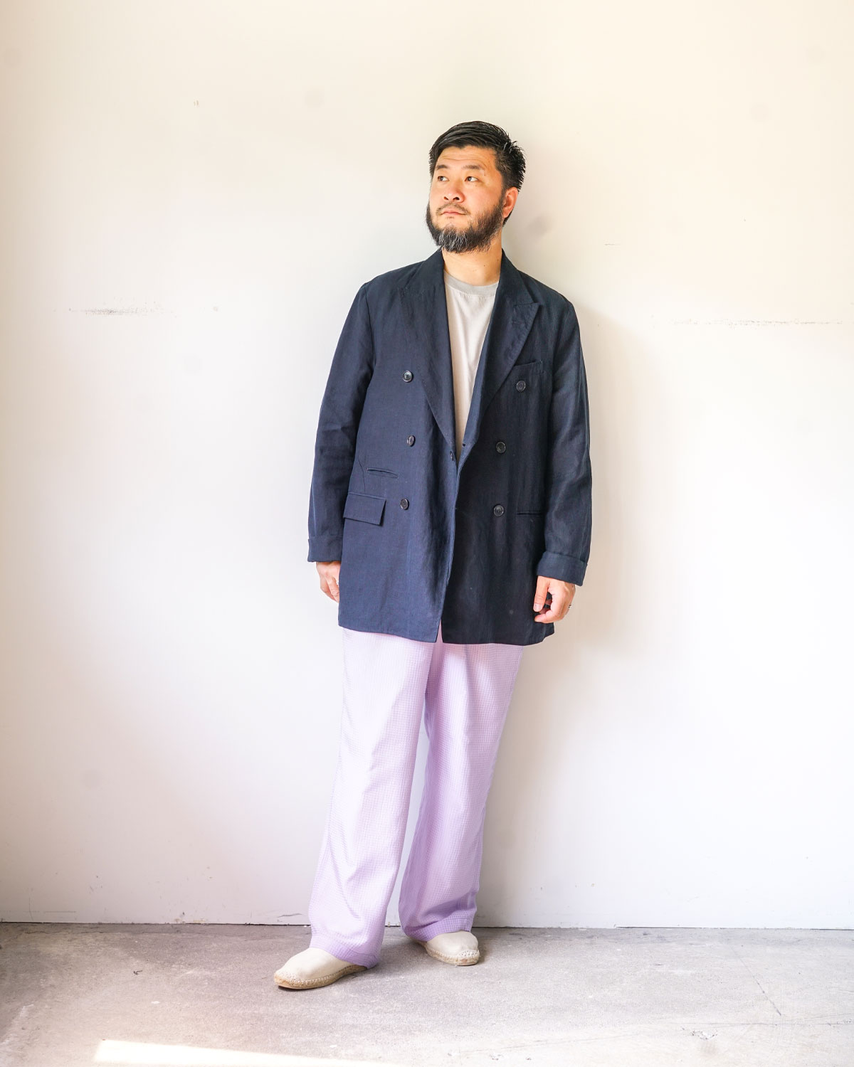 Navy(165cm66kgでサイズ２を着用)