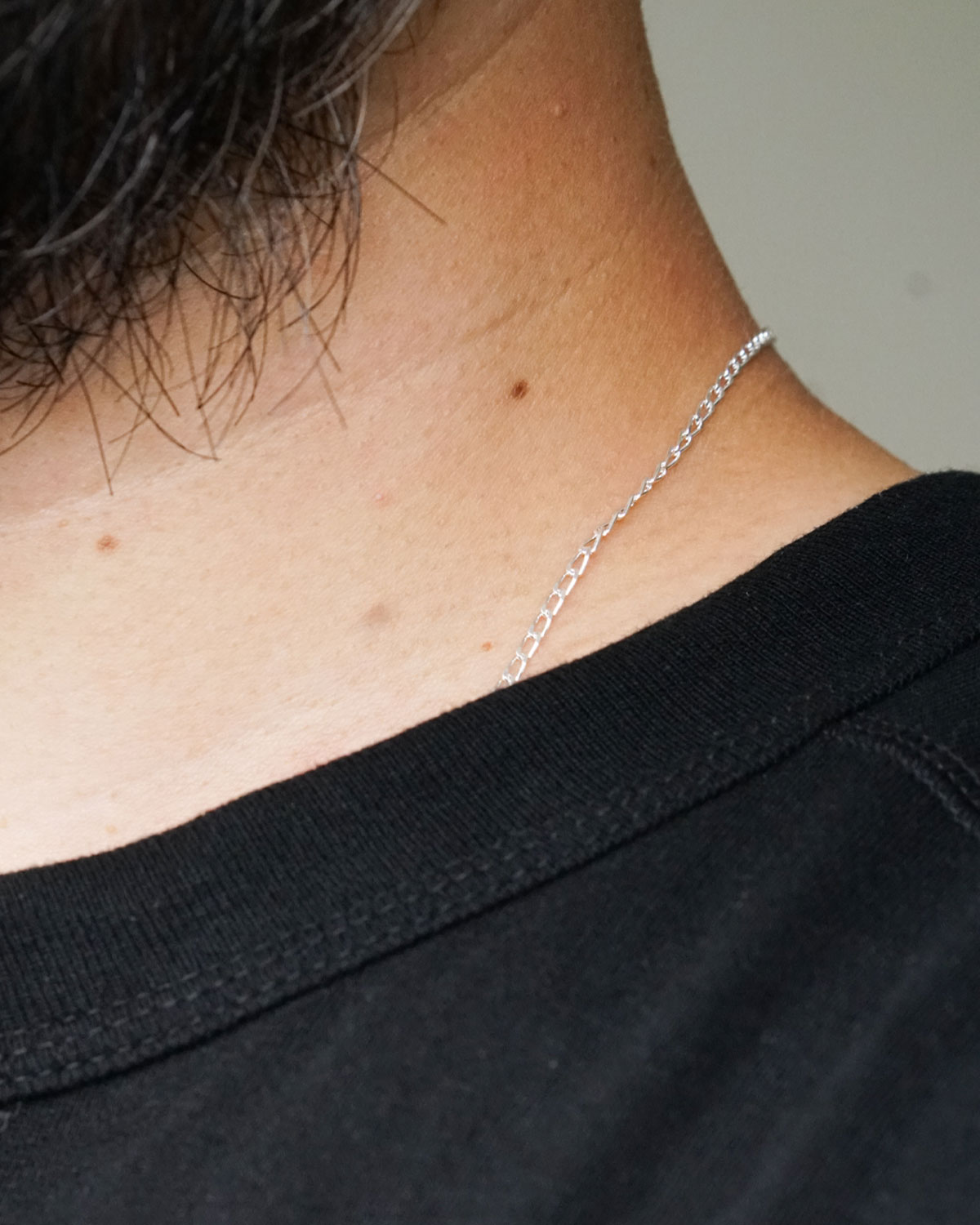 SILVER(ロングサイズはカットソーの中に入れても横からさりげなく見えます)