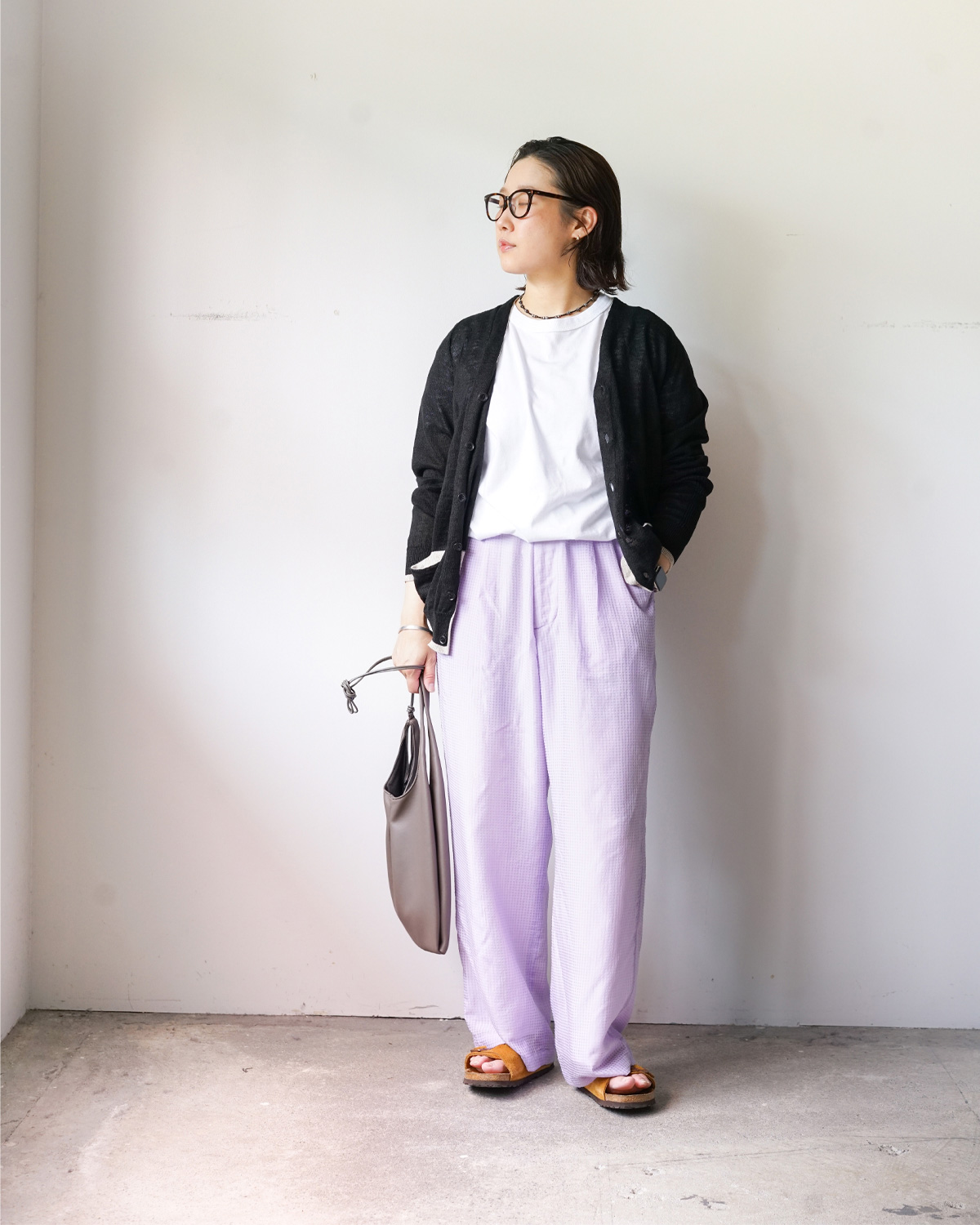 Purple(158cmの女性が(S)サイズを着用)