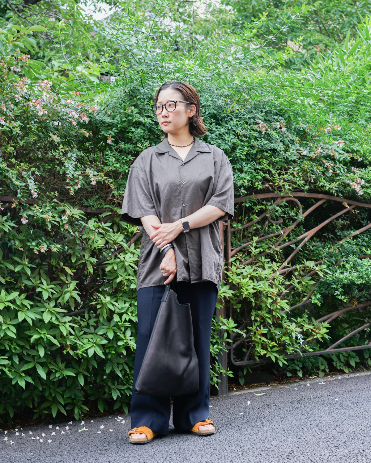 BLACK(ハンドルが短く地面に接地しにくい構造です)