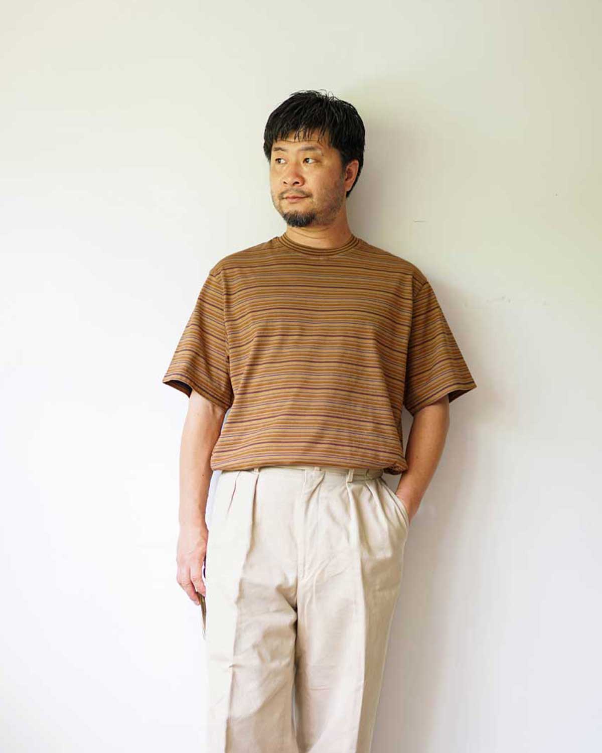 LIGHT BROWN