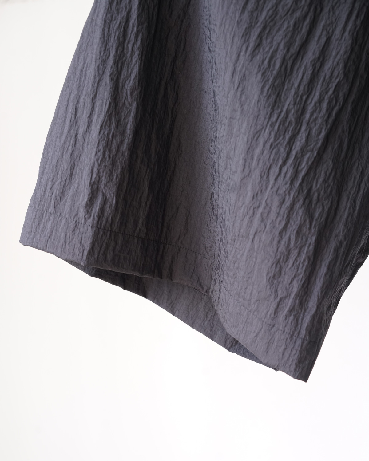 BLACK(裾はタタキ仕上げ)