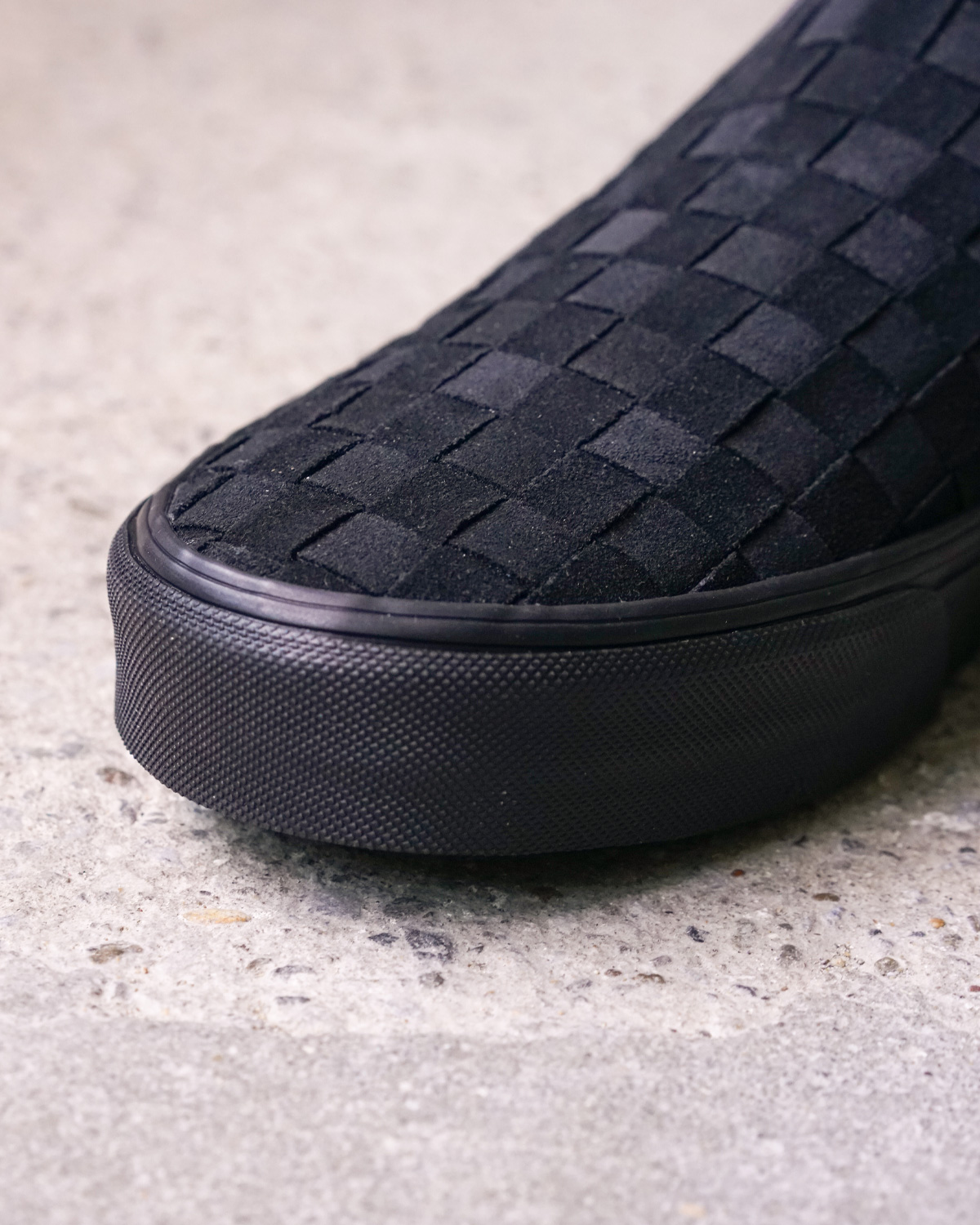 WOVEN SUEDE BLACK(フォクシングテープもブラックで統一感があります)