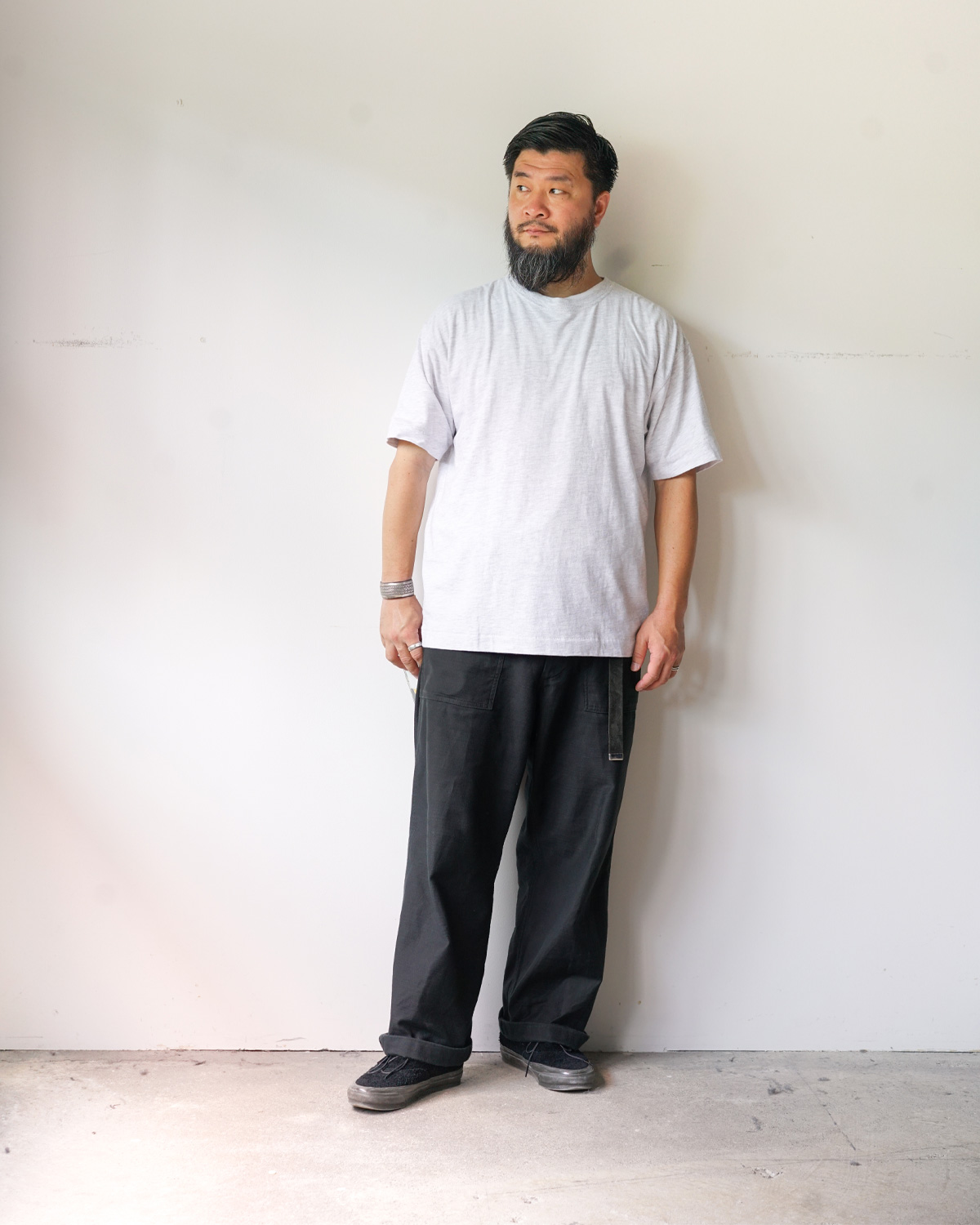 ASH(165cm66kgでMサイズを着用程よいゆとりです)