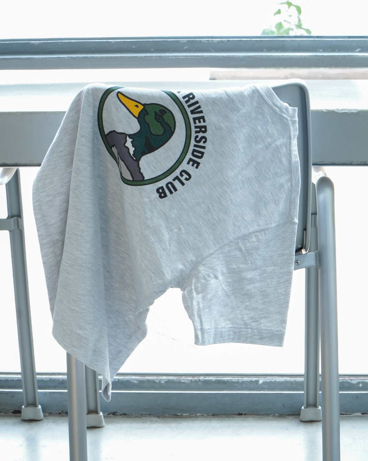 SHIBUKAWA RIVER SIDE CLUB Tee [ASH]