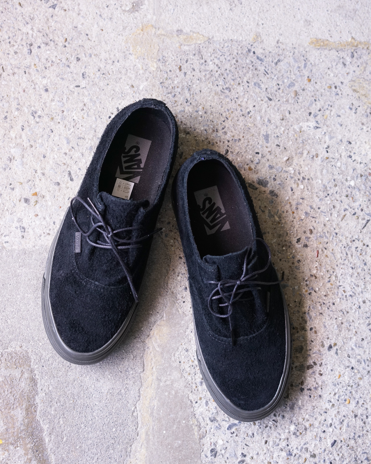 VANS：PREMIUM Authentic Ease Hairy Suede [Black]