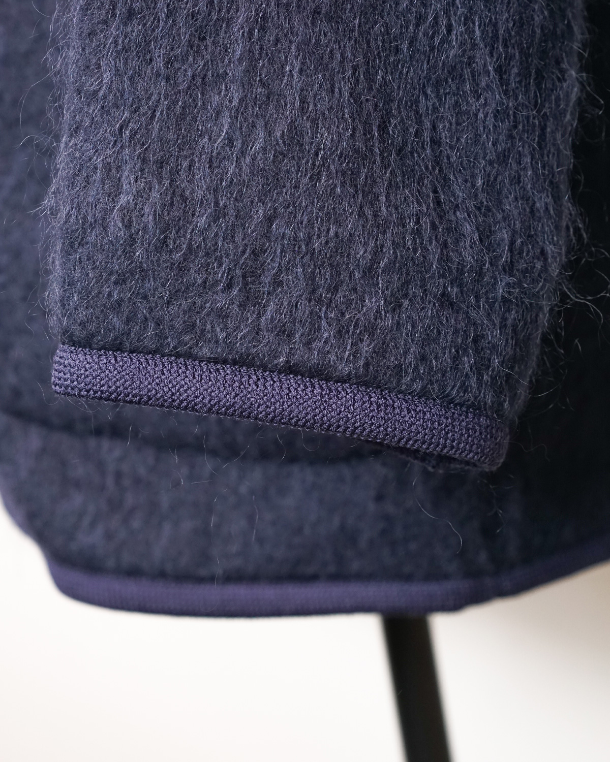 NAVY（袖先のパイピング）
