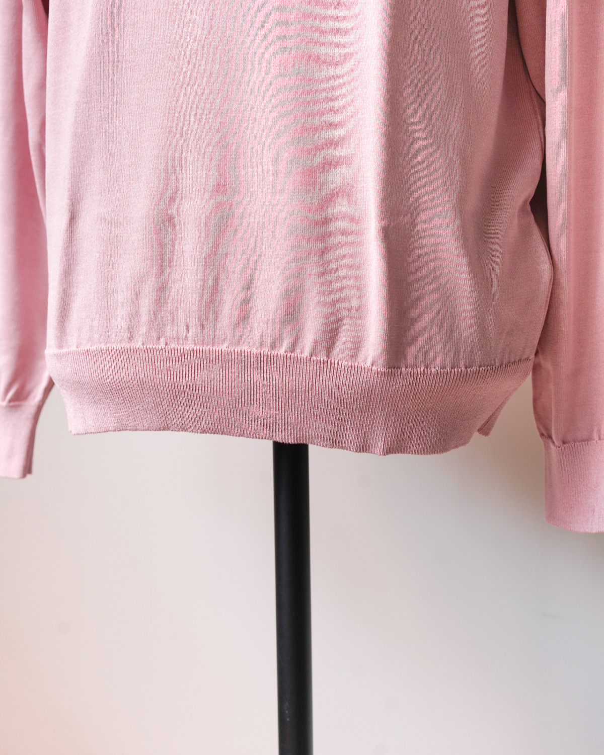 PINK(裾のリブもしっかり目なのでブラウジングしやすいです)
