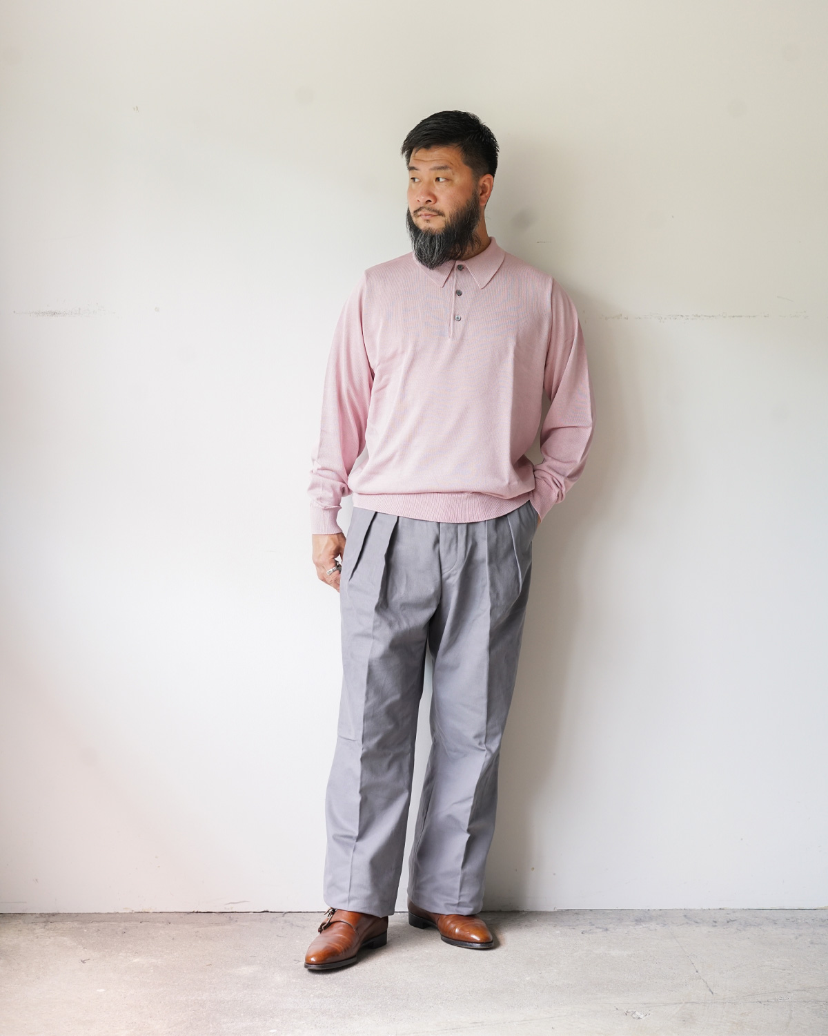 PINK(165cm66kgでサイズ2を着用)